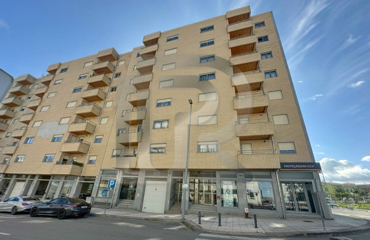 🏡 Apartamento T3 Exclusivo junto à Rotunda dos Touros – Bragança