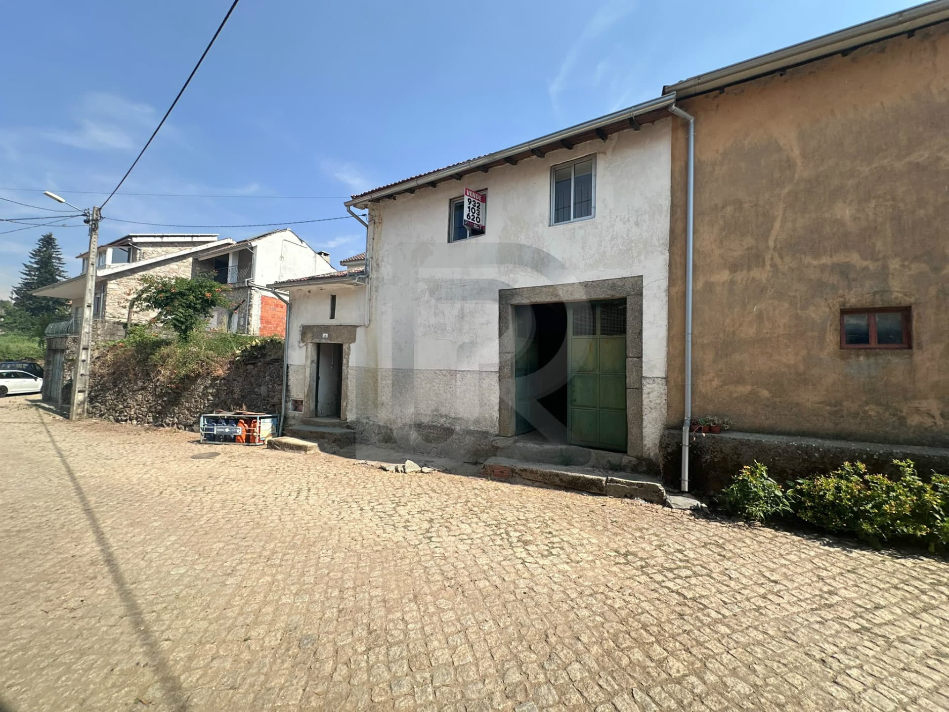 🏡 Moradia T2+1 com Terreno em Soutelo