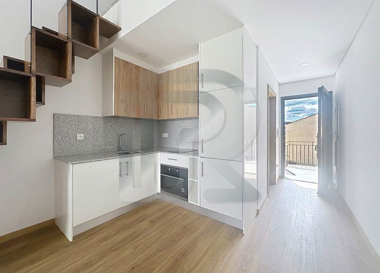 🌟 Apartamento T1 Mezzanine Novo – Junto ao futuro Museu da Língua Portuguesa 🌟