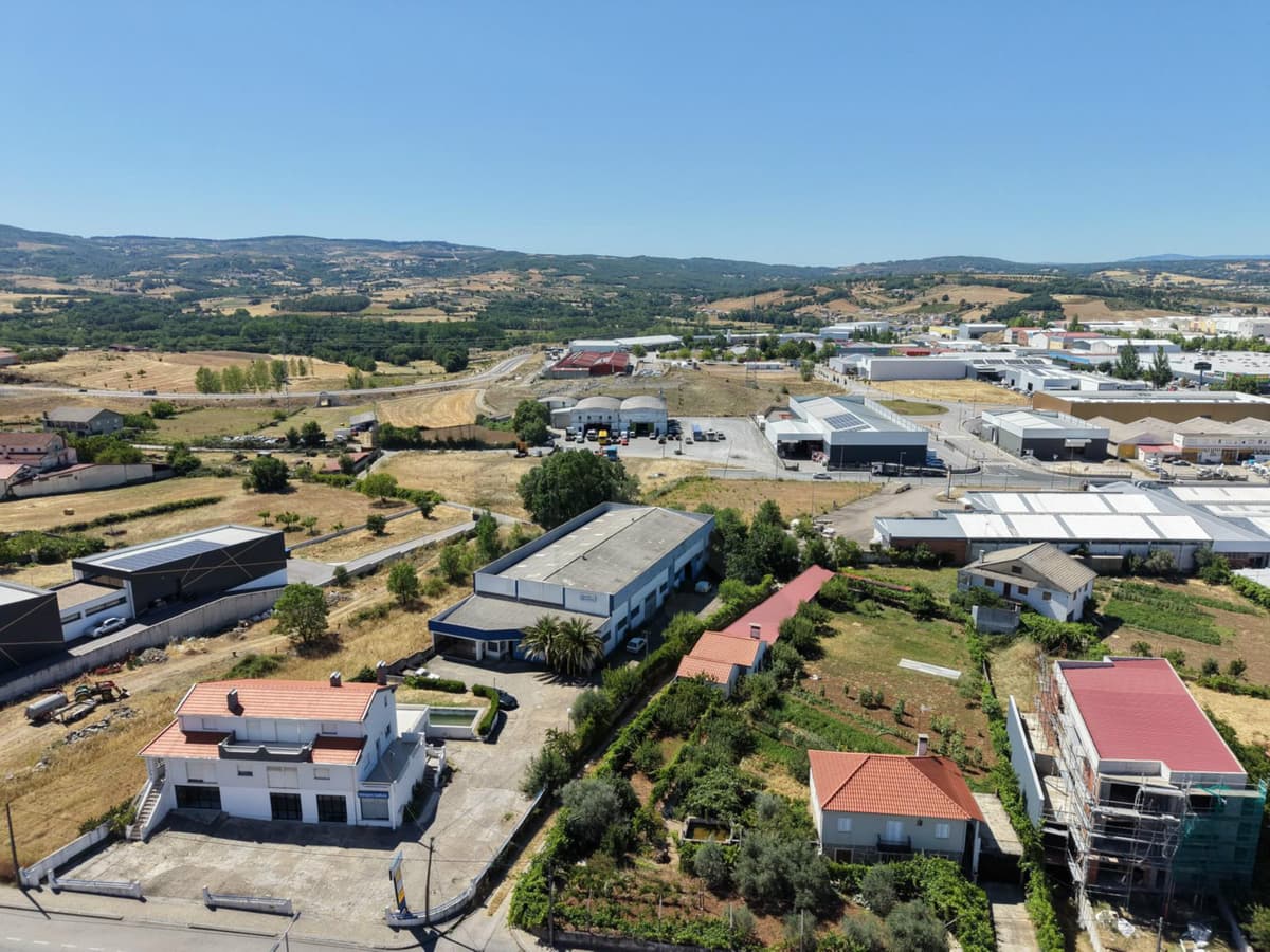 🔑 Investimento com potencial único em Bragança!