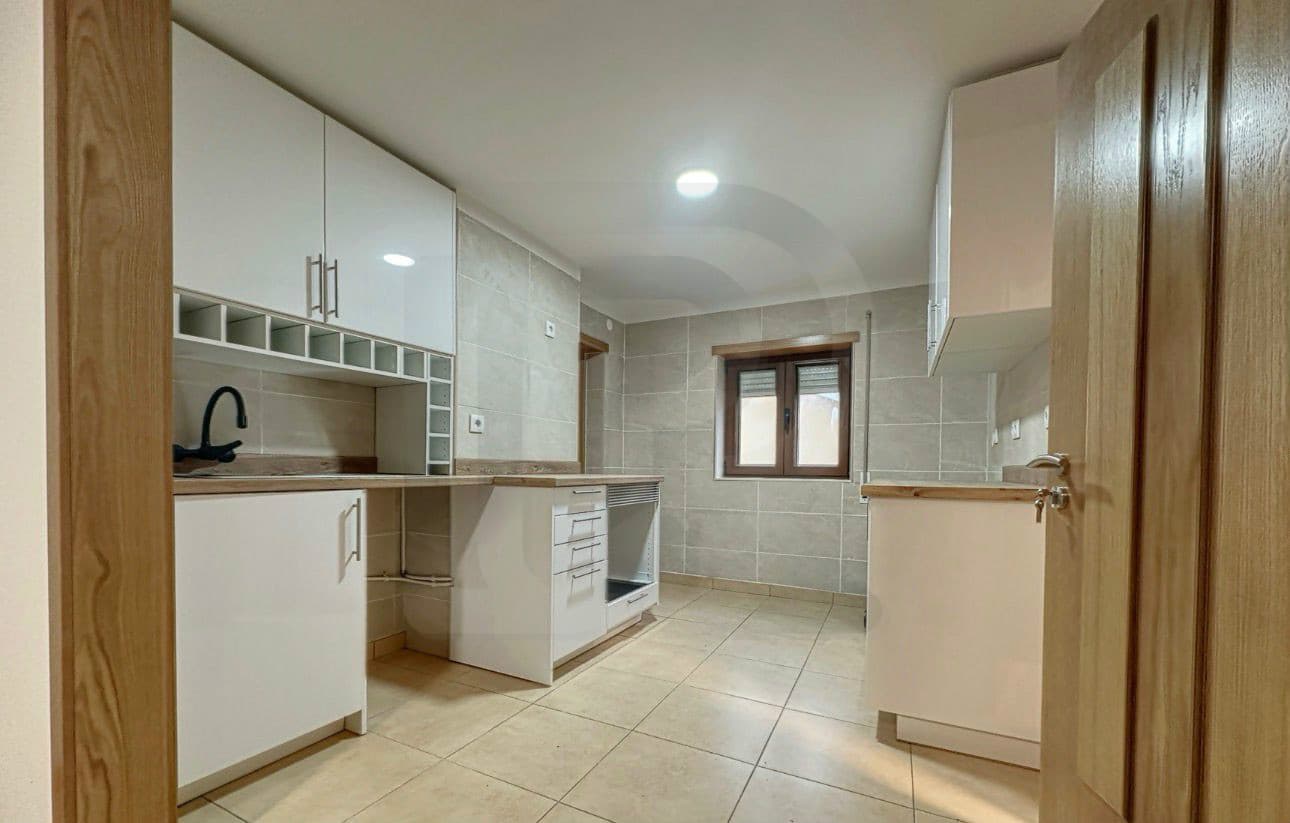 🏡 Apartamento T3 + T1 Renovado no Centro de Bragança ✨